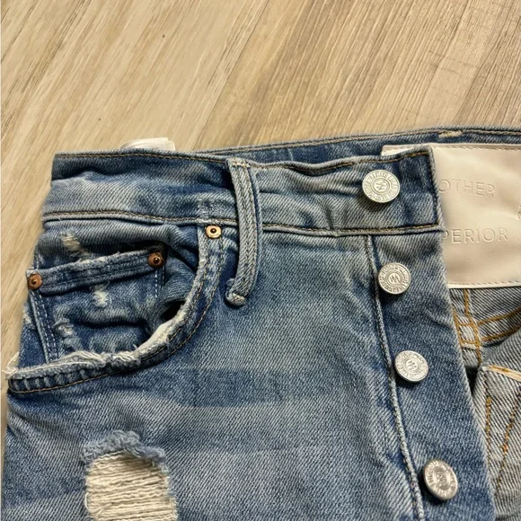 MOTHER Superior The Tomcat Distressed Straight Leg
Jeans In The Confession 26 - Picture 10 of 10